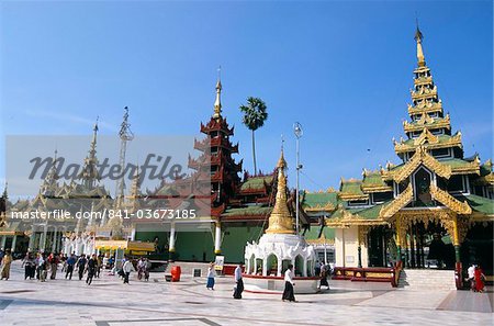 Shwe Dagon Pagoda (Shwedagon Paya), Yangon (Rangoon), Myanmar (Burma), Asia