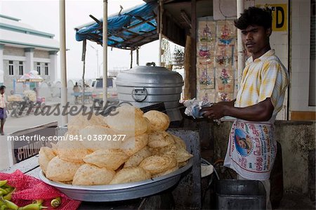 A tea shop in Madurai, Tamil Nadu, India, Asia Stock Photo - Alamy