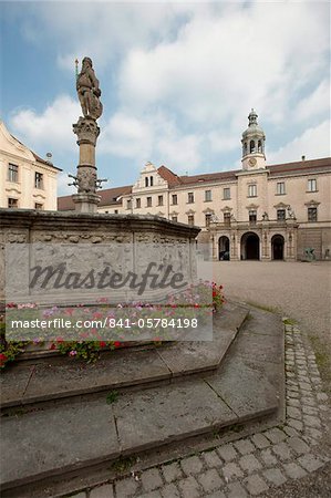 Palace of St. Emmeram, Castle of Thurn and Taxis, Regensburg, UNESCO World Heritage Site, Bavaria, Germany, Europe