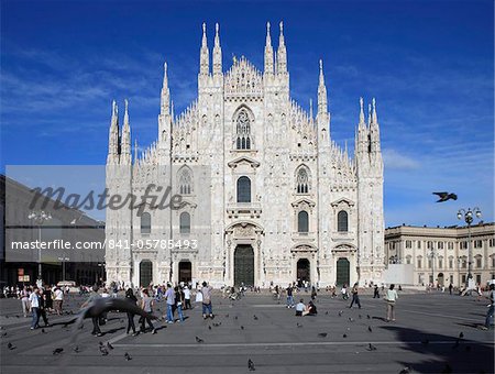 Piazza Duomo, Milan, Lombardy, Italy, Europe