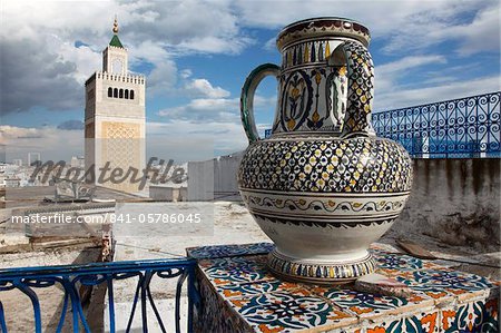 Minaret of the Great Mosque (Jamaa el Zitouna ) and local pottery, Medina, UNESCO World Heritage Site, Tunis, Tunisia, North Africa, Africa