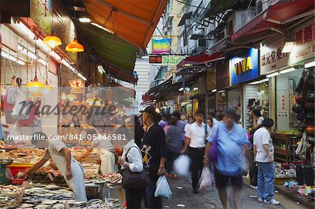 Crowds at wet market, Wan Chai, Hong Kong, China, Asia Crowds at wet market, Wan Chai, Hong Kong, China, Asia