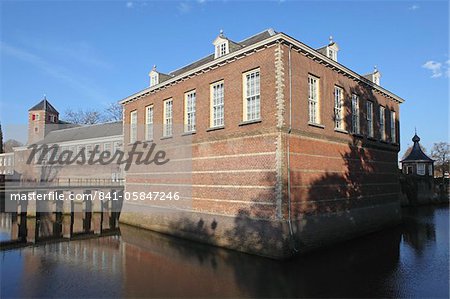 The moat surrounding the Castle of Breda (Kasteel van Breda), now a military academy, in Breda, Noord-Brabant, Netherlands, Europe
