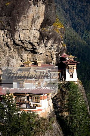 Taktshang Goemba (Tiger's Nest Monastery), Paro Valley, Bhutan, Asia