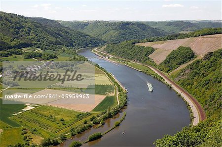 River Saar near Taben-Hamm, Rhineland-Palatinate, Germany, Europe