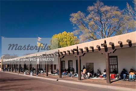 Pueblo Indians selling their wares at the Palace of Governors, built in 1610, Santa Fe, New Mexico, United States of America, North America