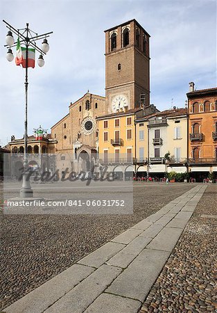 Duomo, Piazza Della Vittoria, Lodi, Lombardy, Italy, Europe