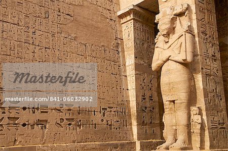 Medinet Habou temple, West Bank of the River Nile, Thebes, UNESCO World Heritage Site, Egypt, North Africa, Africa