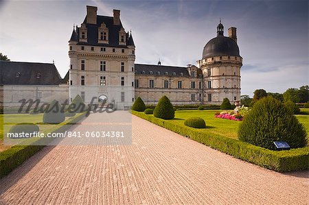 Chateau de Valencay, Valencay, Indre, Loire Valley, France, Europe Chateau de Valencay, Valencay, Indre, Loire Valley, France, Europe