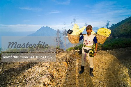 Portrait of a sulphur miner at Kawah Ijen, Java, Indonesia, Southeast Asia, Asia