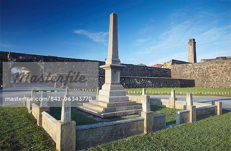 War memorial outside walls of the Fort, Galle, Southern Province, Sri Lanka, Asia