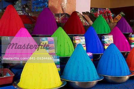 Coloured powders for sale, Devaraja market, Mysore, Karnataka, India, Asia Coloured powders for sale, Devaraja market, Mysore, Karnataka, India, Asia