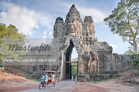 North Gate, Angkor Thom, Angkor, UNESCO World Heritage Site, Siem Reap, Cambodia, Indochina, Southeast Asia, Asia