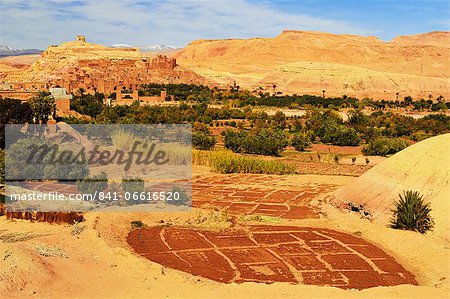 View of Ait-Benhaddou, UNESCO World Heritage Site, Morocco, North Africa, Africa