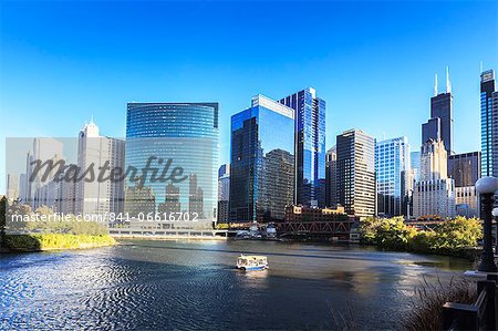 Skyscrapers follow the curve of the Chicago River, Chicago, Illinois, United States of America, North America