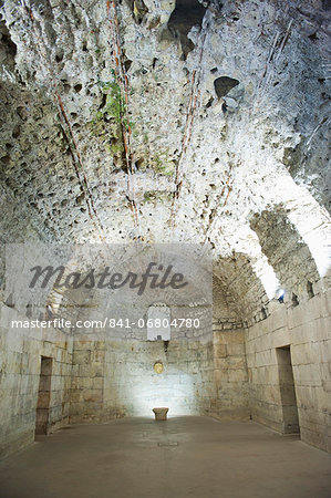 Underground halls, Diocletian's Palace, UNESCO World Heritage Site, Split, Dalmatian Coast, Croatia, Europe