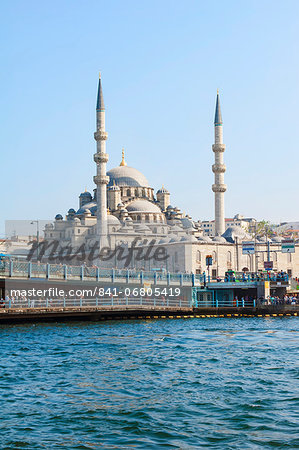Yeni Cami (New Mosque), Istanbul Old city, Turkey, Europe