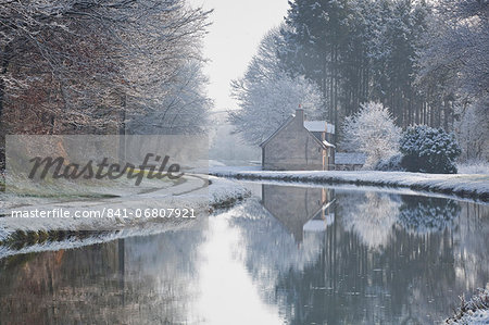 The Canal de Berry after a snow shower, Loir-et-Cher, Centre, France, Europe