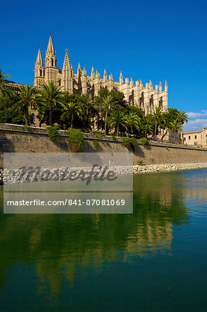 The Cathedral of Santa Maria of Palma, Palma, Mallorca, Spain, Europe