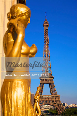 Palais de Chaillot and Eiffel Tower, Paris, France, Europe Palais de Chaillot and Eiffel Tower, Paris, France, Europe