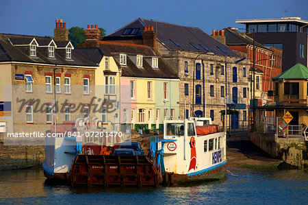 Chain Ferry, Cowes, Isle of Wight, England, United Kingdom, Europe