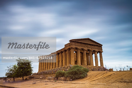 Temple of Concordia (Tempio della Concordia), Valley of the Temples (Valle dei Templi), Agrigento, UNESCO World Heritage Site, Sicily, Italy, Europe