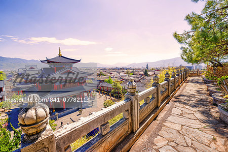 Mufu with surrounding Old Town, UNESCO World Heritage Site, as seen from a raised vantage point, Lijiang, Yunnan, China, Asia Mufu with surrounding Old Town, UNESCO World Heritage Site, as seen from a raised vantage point, Lijiang, Yunnan, China, Asia