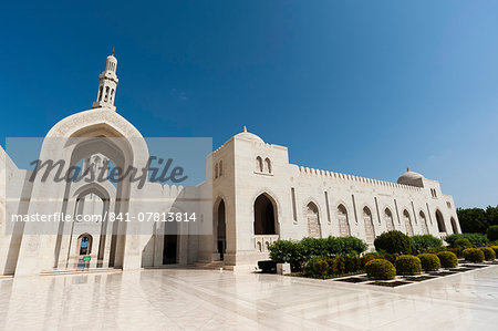 Sultan Qaboos Grand Mosque in Muscat, Oman, Middle East