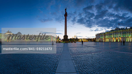 Palace Square, Alexander Column and the Hermitage, Winter Palace, UNESCO World Heritage Site, St. Petersburg, Russia, Europe