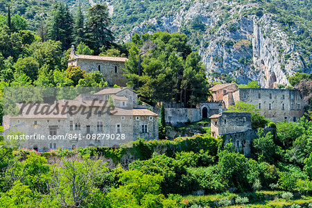 Medieval village of Oppede le Vieux, Vaucluse, Provence Alpes Cote d'Azur region, France, Europe