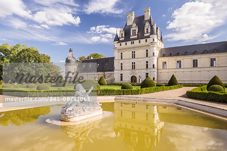 Chateau de Valencay, dating from 1540, Loire Valley, Indre, France, Europe Chateau de Valencay, dating from 1540, Loire Valley, Indre, France, Europe
