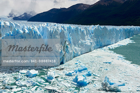 Detail of Perito Moreno Glacier in the Parque Nacional de los Glaciares (Los Glaciares National Park), UNESCO World Heritage Site, Patagonia, Argentina, South America