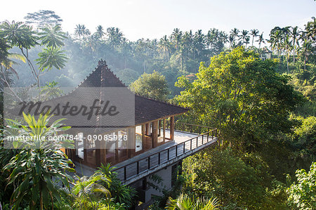 Beautiful pavillion overlooking a valley, Kamandalu Ubud resort, Ubud, Bali, Indonesia, Southeast Asia, Asia