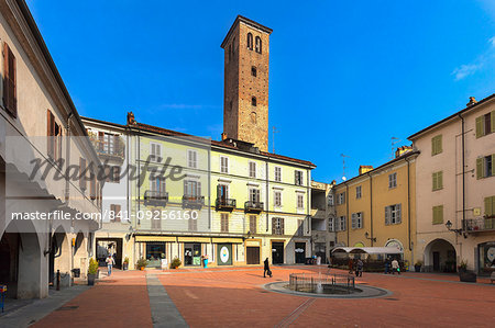 Piazza Palazzo Vecchio, Vercelli, Piedmont, Italy, Europe