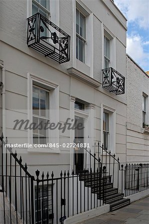 Refurbished house in Camden Town. Front exterior. Architect: Munkenbeck and Marshall