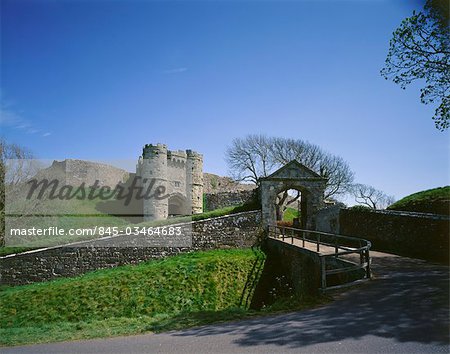 Carisbrooke Castle. View of the entrance arch and gatehouse from the North West.