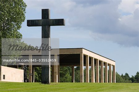 Chapel of the Holy Cross, The Woodland Crematorium, The Woodland Cemetery (Skogskyrkogarden), Stockholm.  Architects: Erik Gunnar Asplund