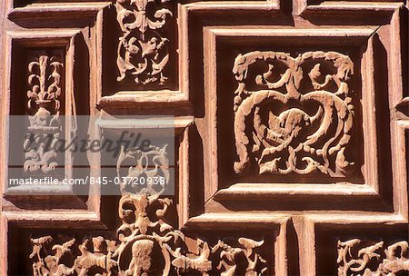 El Camino de Santiago, Leon, sculpted door of the 13th century Cathedral.