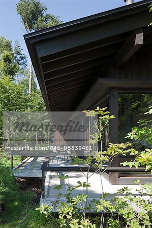 Mokuso, Private House, view of the terrace at the south. Architects: Michimasa Kawaguchi Architect and Associates