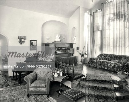 1920s deals sitting room