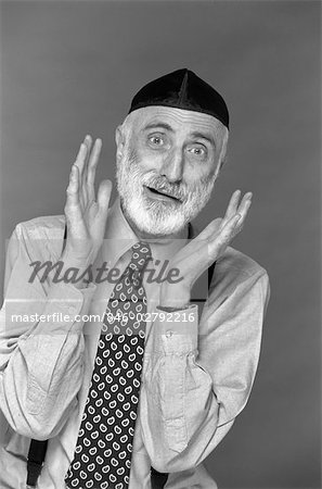 CHARACTER PORTRAIT MAN GRAY BEARD WEAR YARMULKE HEBREW JEWISH SKULLCAP HANDS UP TO FACE GESTURE FUNNY EXPRESSION OY! WORRY COMPLAIN KEVETCH