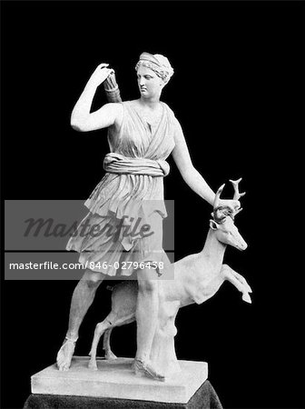 greek god artemis statue