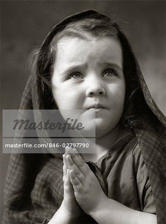 Little Little Girl Praying With Closed Hands Background, Pictures