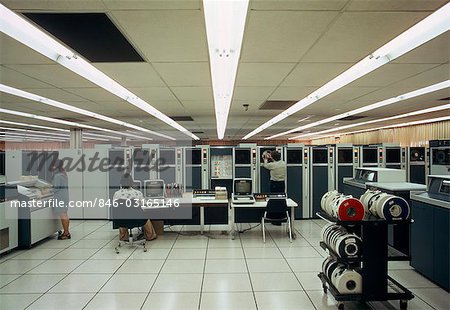 Inside Computer Stores of the 1970s and 1980s