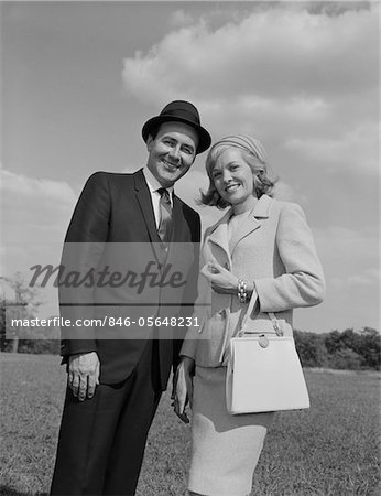 1960s PORTRAIT SMILING COUPLE OUTDOORS