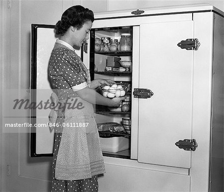1930s refrigerator