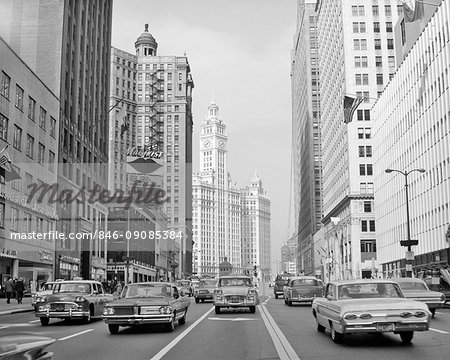 1960s 1963 CHICAGO IL USA MICHIGAN AVENUE TRAFFIC WRIGLEY BUILDING