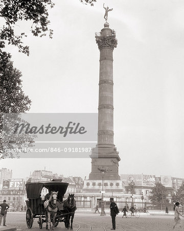 1920s COLUMN PLACE DE LA BASTILLE COLONNE DE JUILLET WITH SPIRIT OF LIBERTY STATUE ON TOP PARIS FRANCE