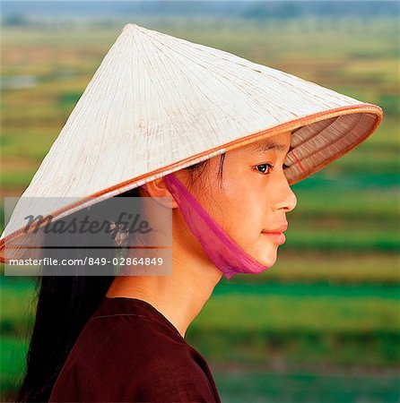 vietnamese rice paddy hat