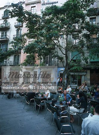 People at cafe in the Barri Gotic,Barcelona,Spain